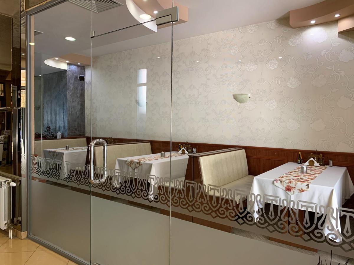Hotel Trayana Sztara Zagora Kültér fotó