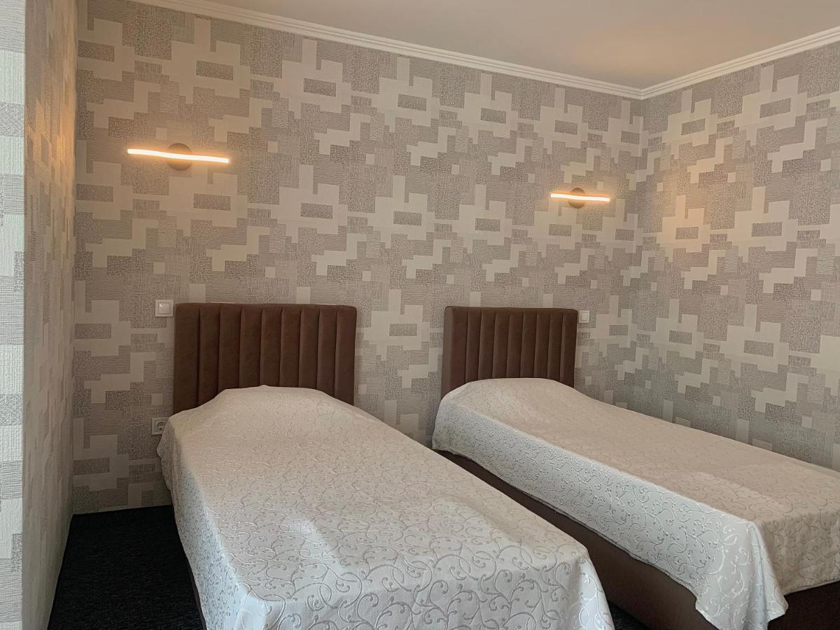 Hotel Trayana Sztara Zagora Kültér fotó